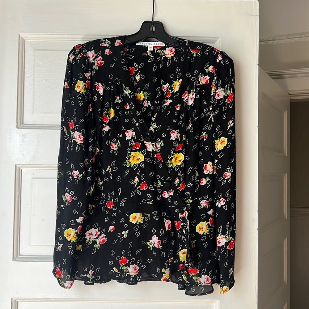 Veronica Beard Silk Floral Kiona Blouse Size 8 Vneck Peplum